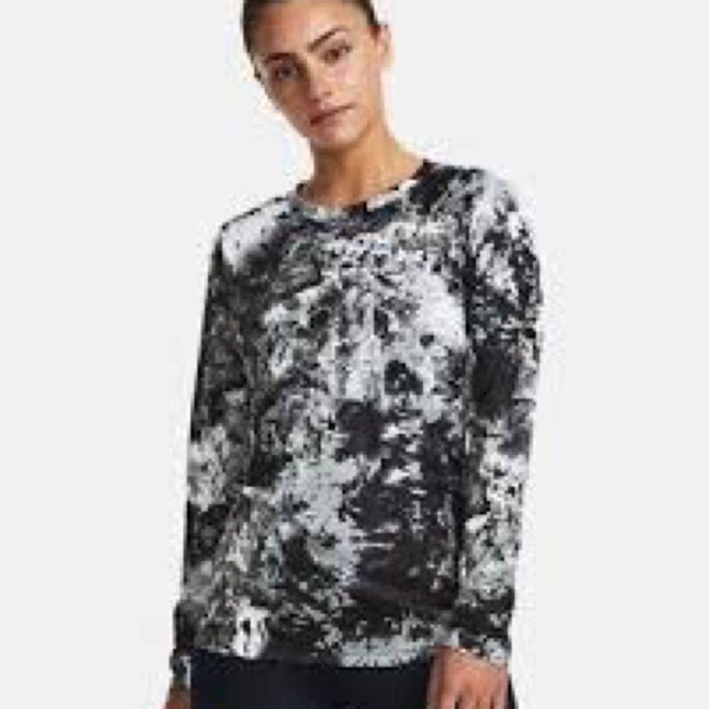 Under Armour Black and White Sweatshirt